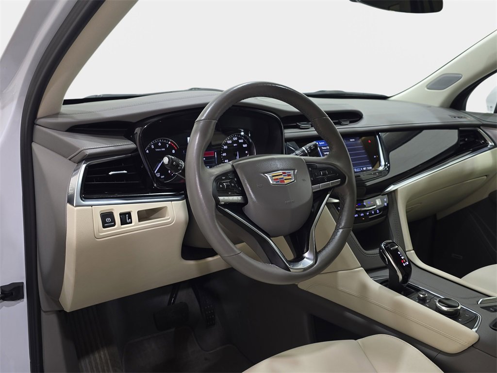 Used 2024 Cadillac XT6 Premium Luxury image 19