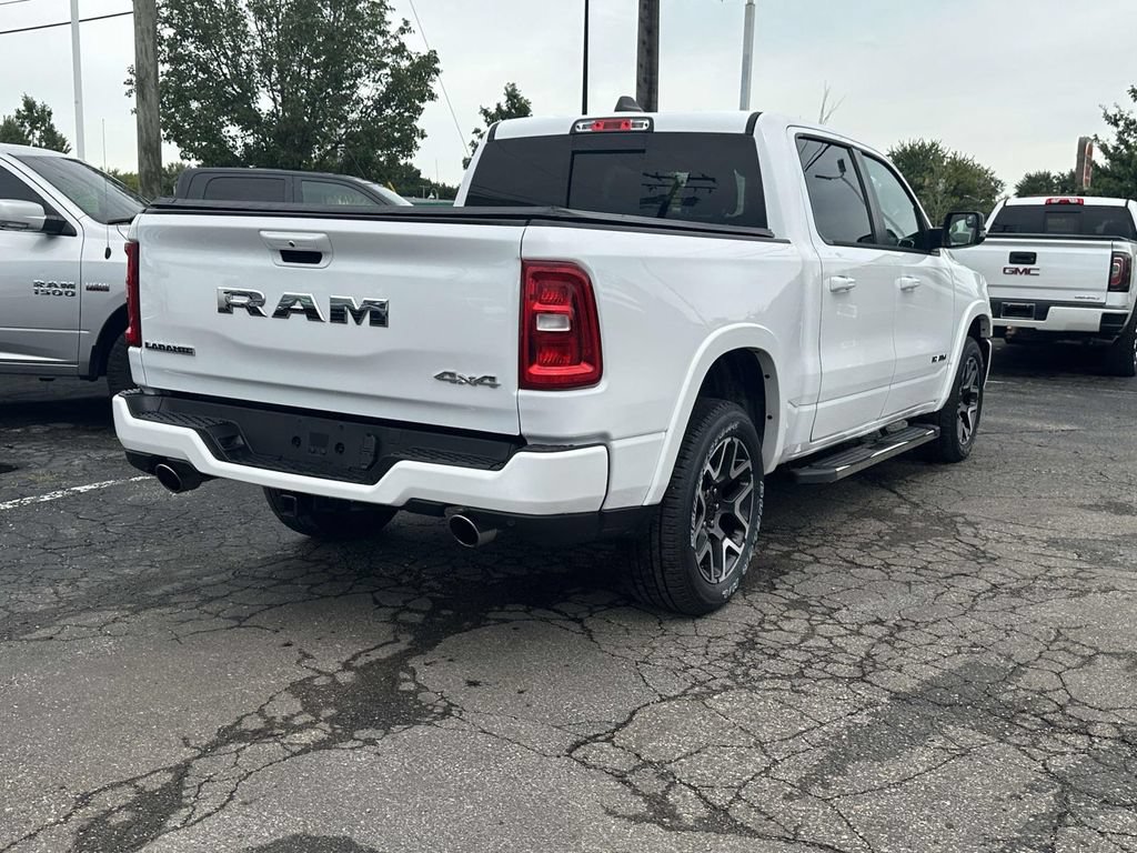 Used 2025 RAM 1500 Laramie w/ Sport Appearance Package AWD/4WD image 4