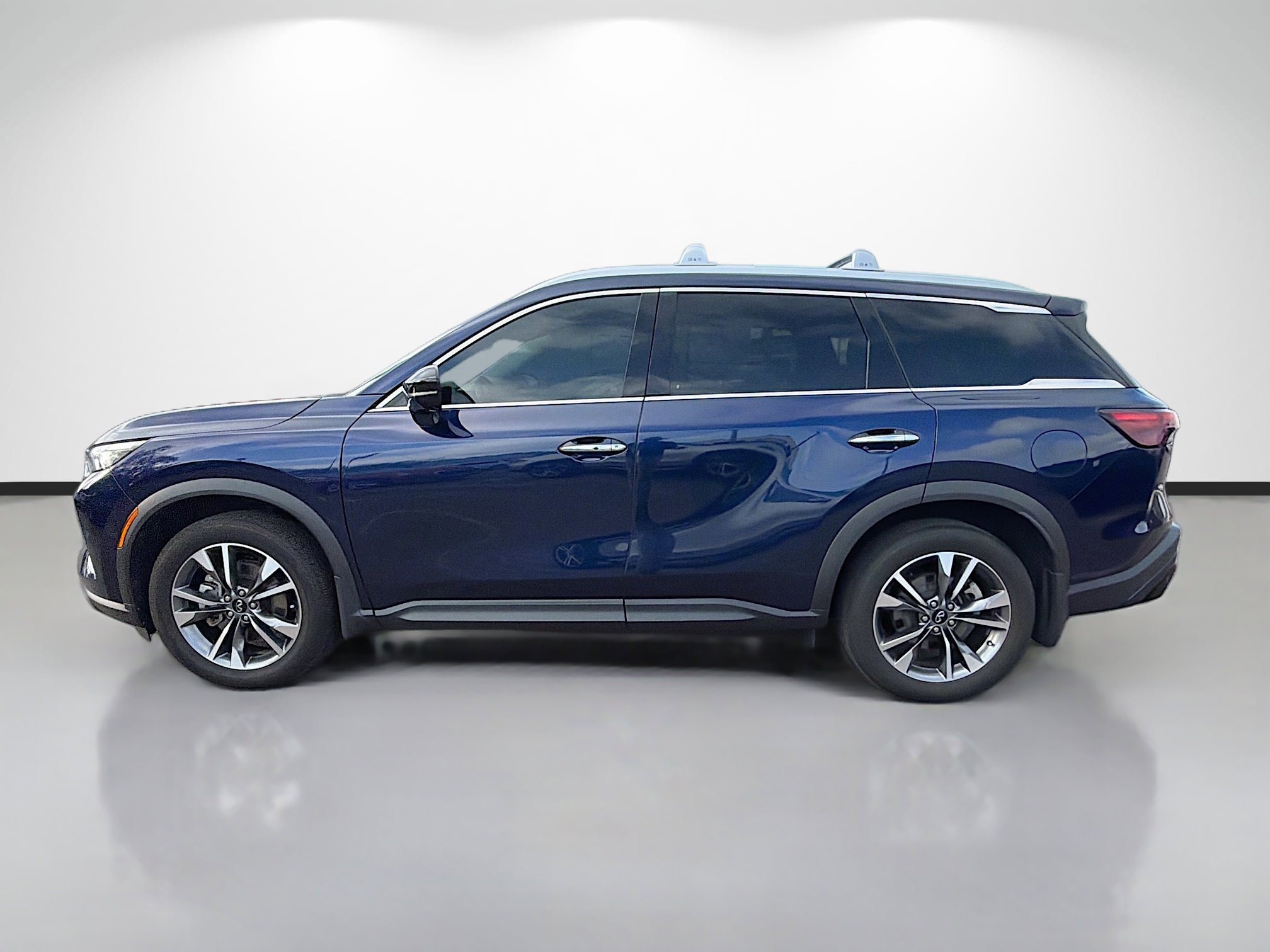 Used 2023 INFINITI QX60 Luxe w/ Performance Audio Package AWD/4WD image 6