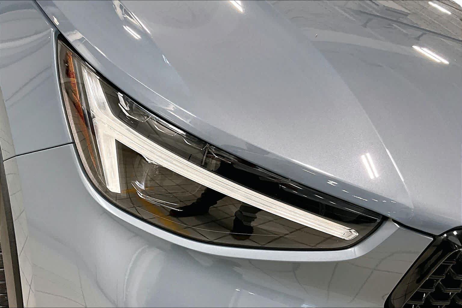 Certified 2023 Volvo XC40 B5 Ultimate w/ Climate Package AWD/4WD image 26