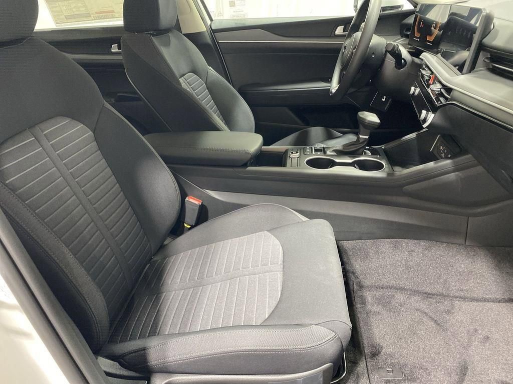 New 2026 Kia K5 LXS FWD image 26