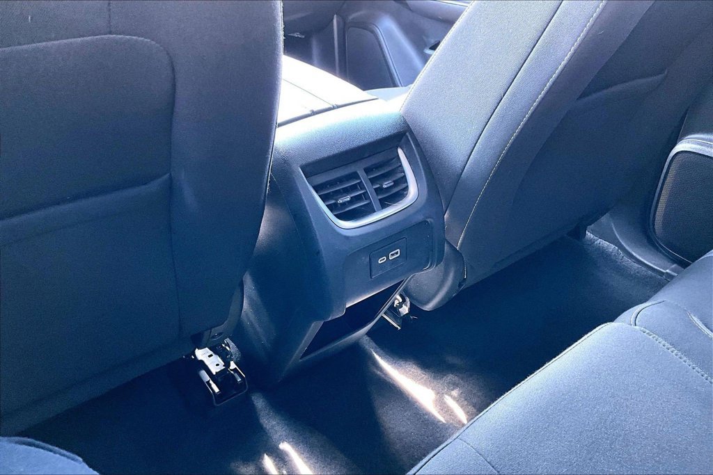 Used 2024 Chevrolet Blazer LT w/ Convenience Package FWD image 10