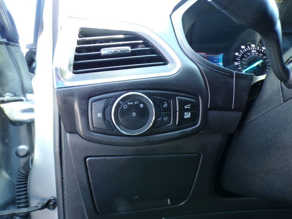 Used 2024 Ford Edge Titanium image 13