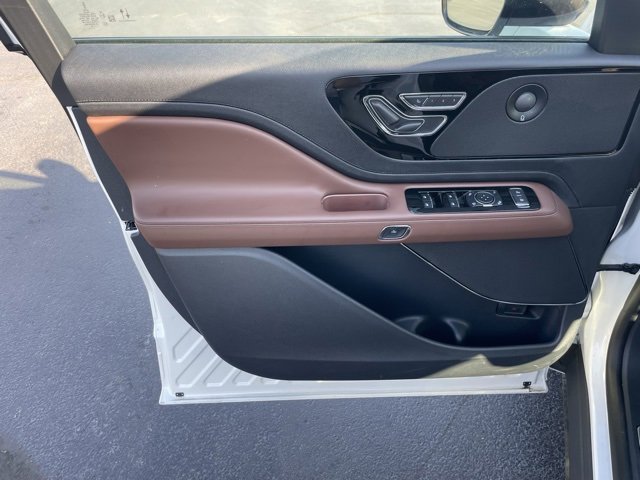 New 2025 Lincoln Aviator Reserve w/ Jet Appearance Package image 30
