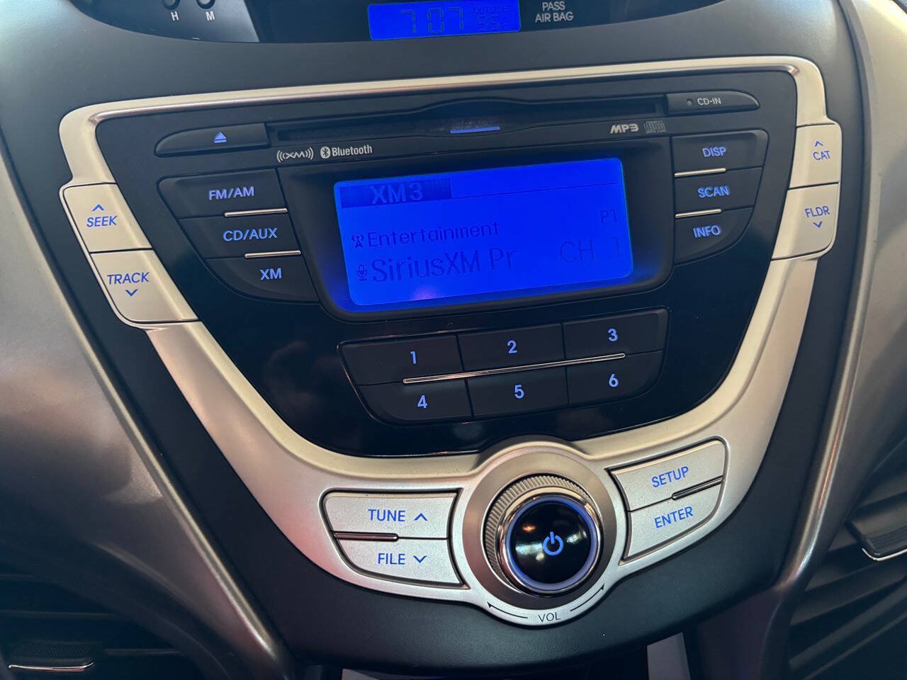Used 2012 Hyundai Elantra Limited FWD image 25