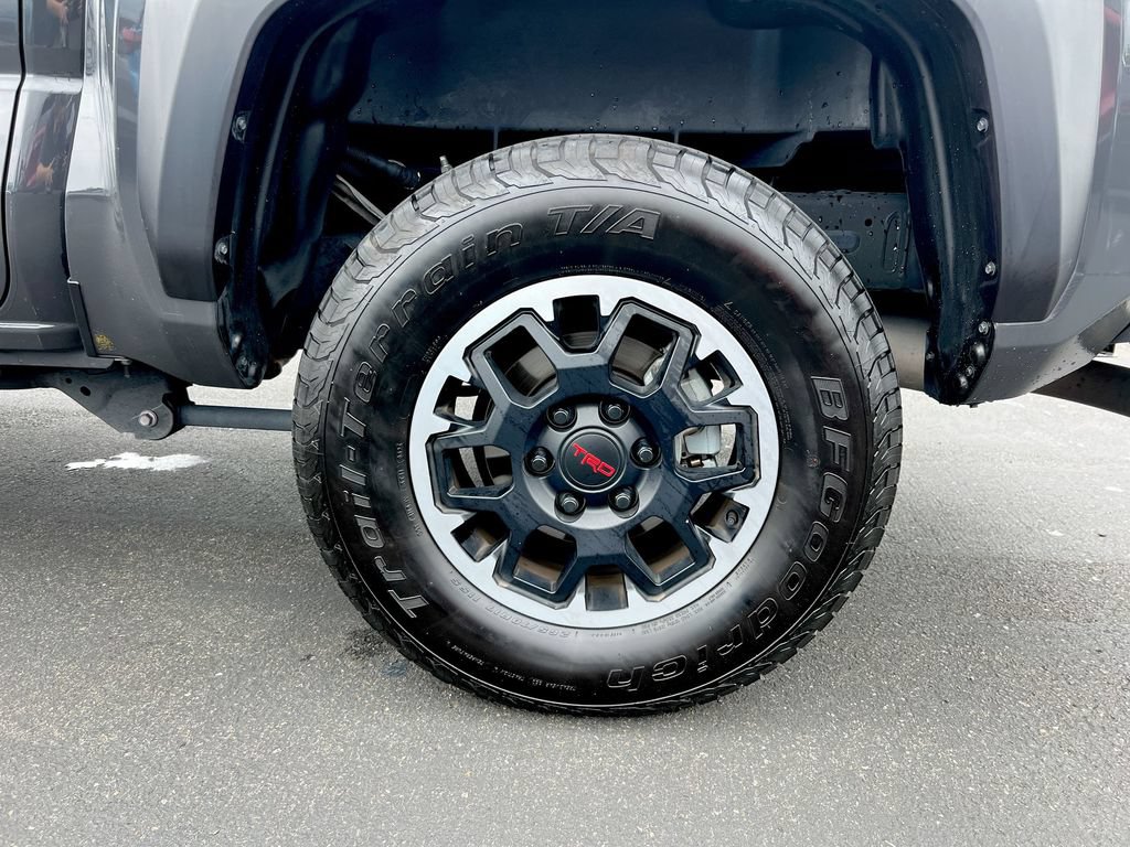 Used 2024 Toyota Tacoma TRD Off-Road AWD/4WD image 26