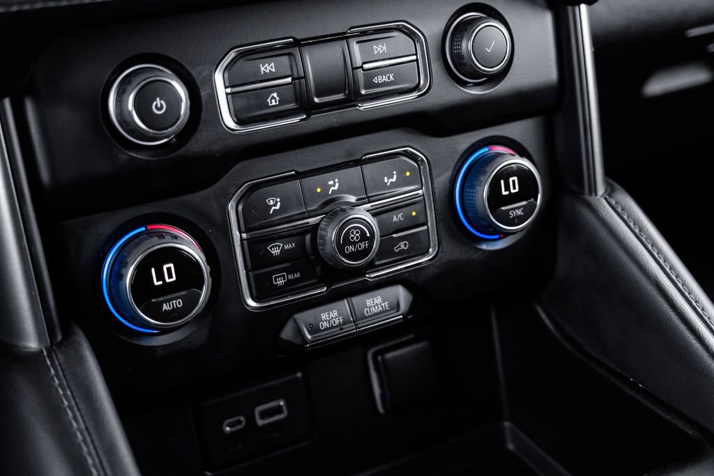 Used 2023 Chevrolet Suburban LS image 22