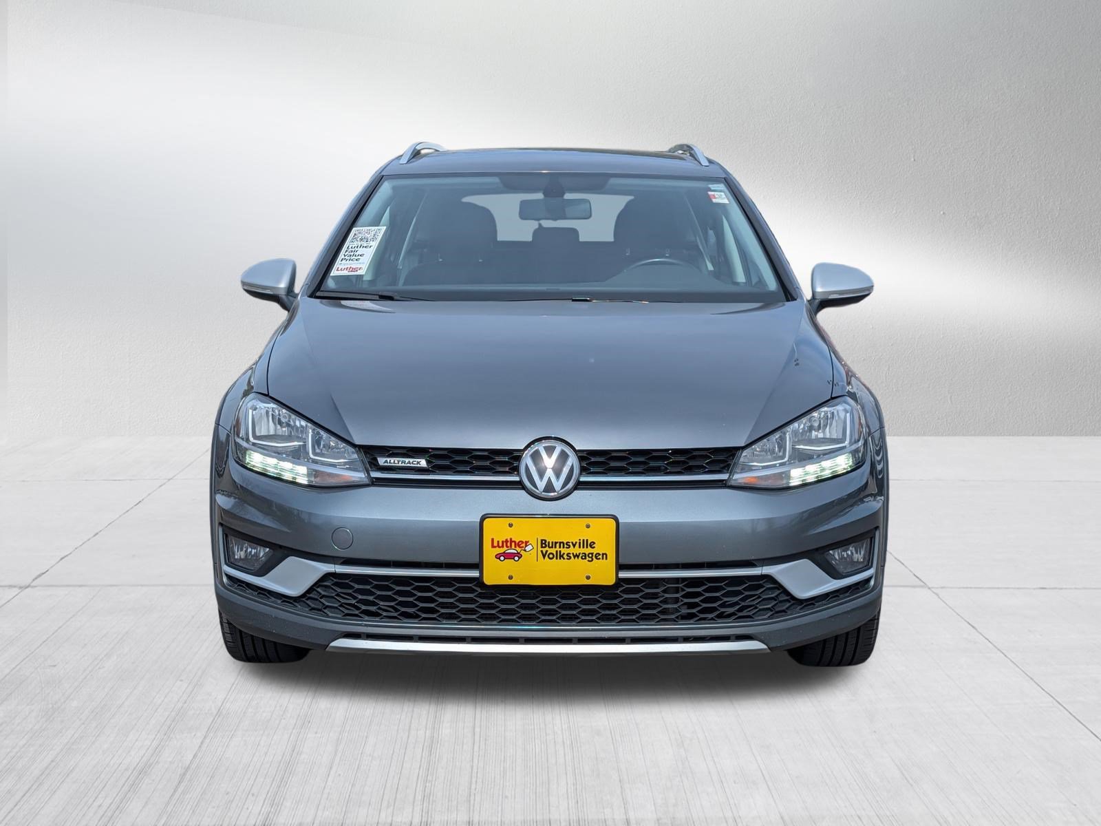 Used 2018 Volkswagen Golf Alltrack S AWD/4WD image 2