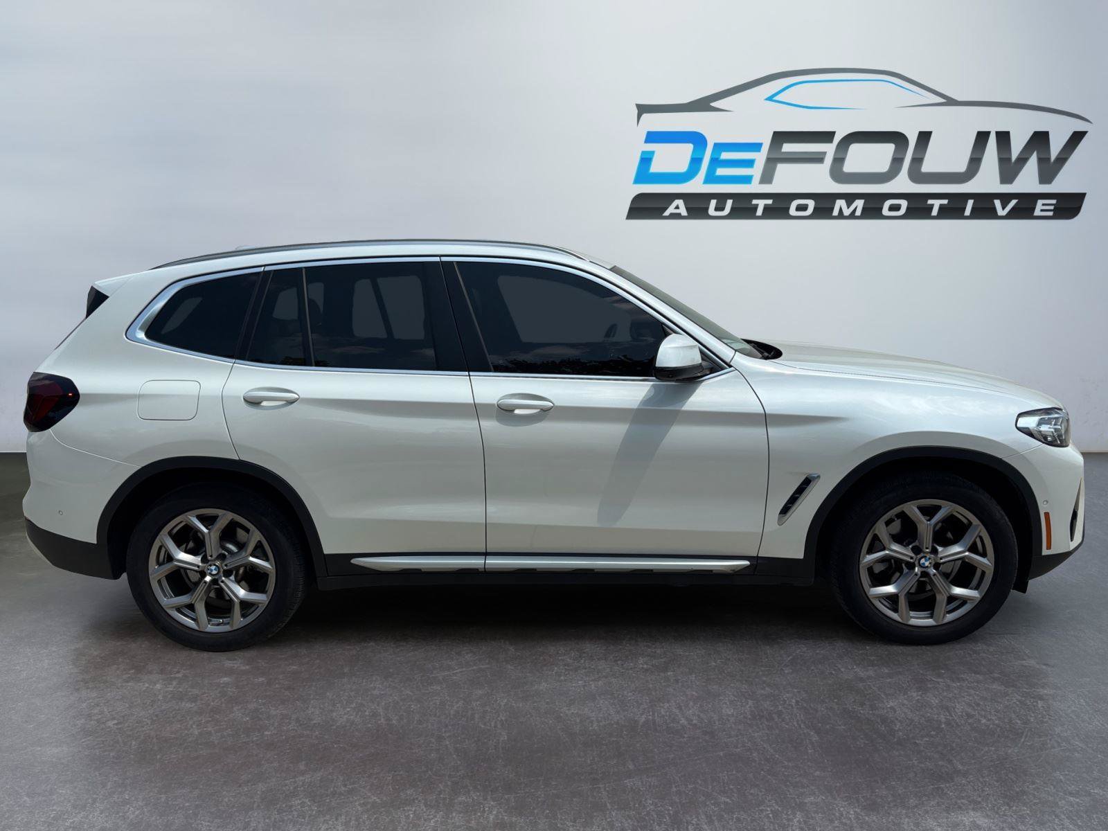 Used 2023 BMW X3 xDrive30i w/ Premium Package w/ZPA AWD/4WD image 12