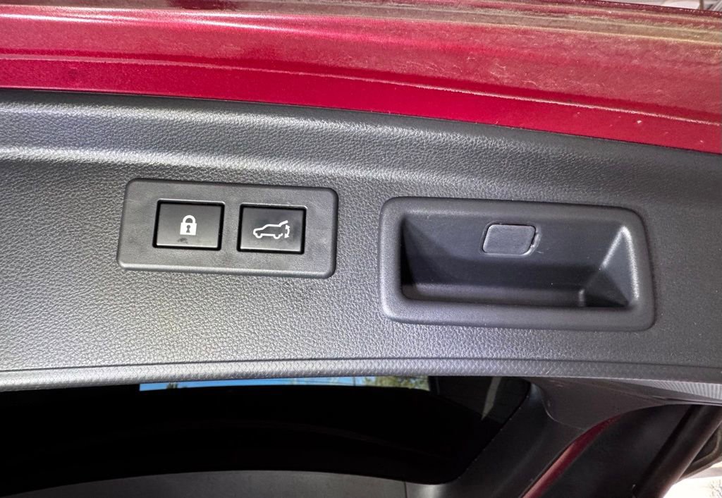 Used 2023 Subaru Forester Limited image 59
