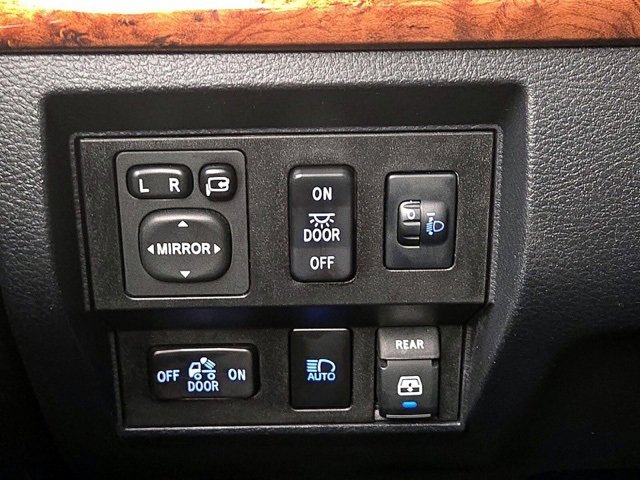 Used 2019 Toyota Tundra 1794 Edition image 6