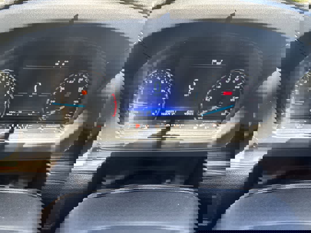 Used 2020 Ford Explorer Limited w/ Class III Trailer Tow Package RWD image 15