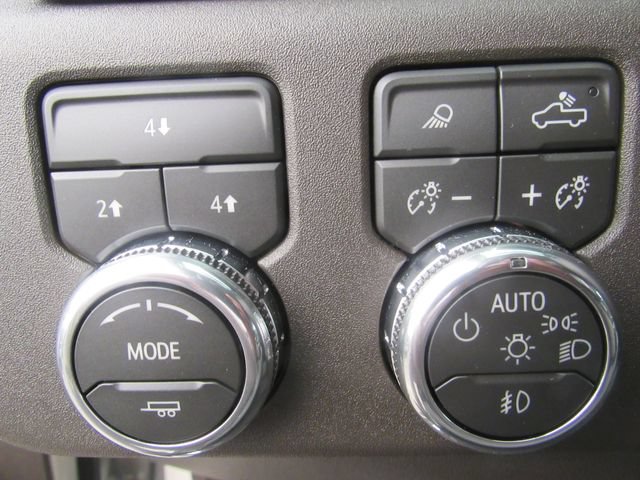 Used 2026 GMC Sierra 2500 SLE w/ SLE Value Package; AWD/4WD image 13