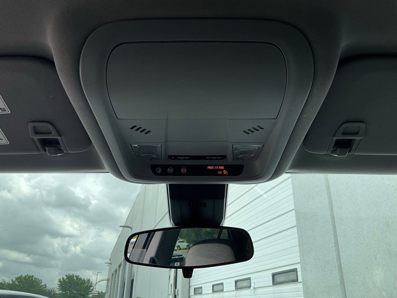 Used 2024 Chevrolet Equinox LS w/ Driver Confidence II Package image 15