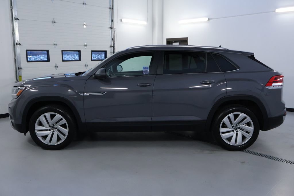 Used 2022 Volkswagen Atlas Cross Sport SE image 4