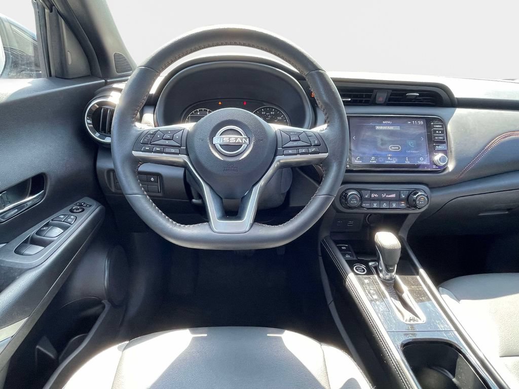 Used 2024 Nissan Kicks SR w/ SR Premium Package FWD image 11