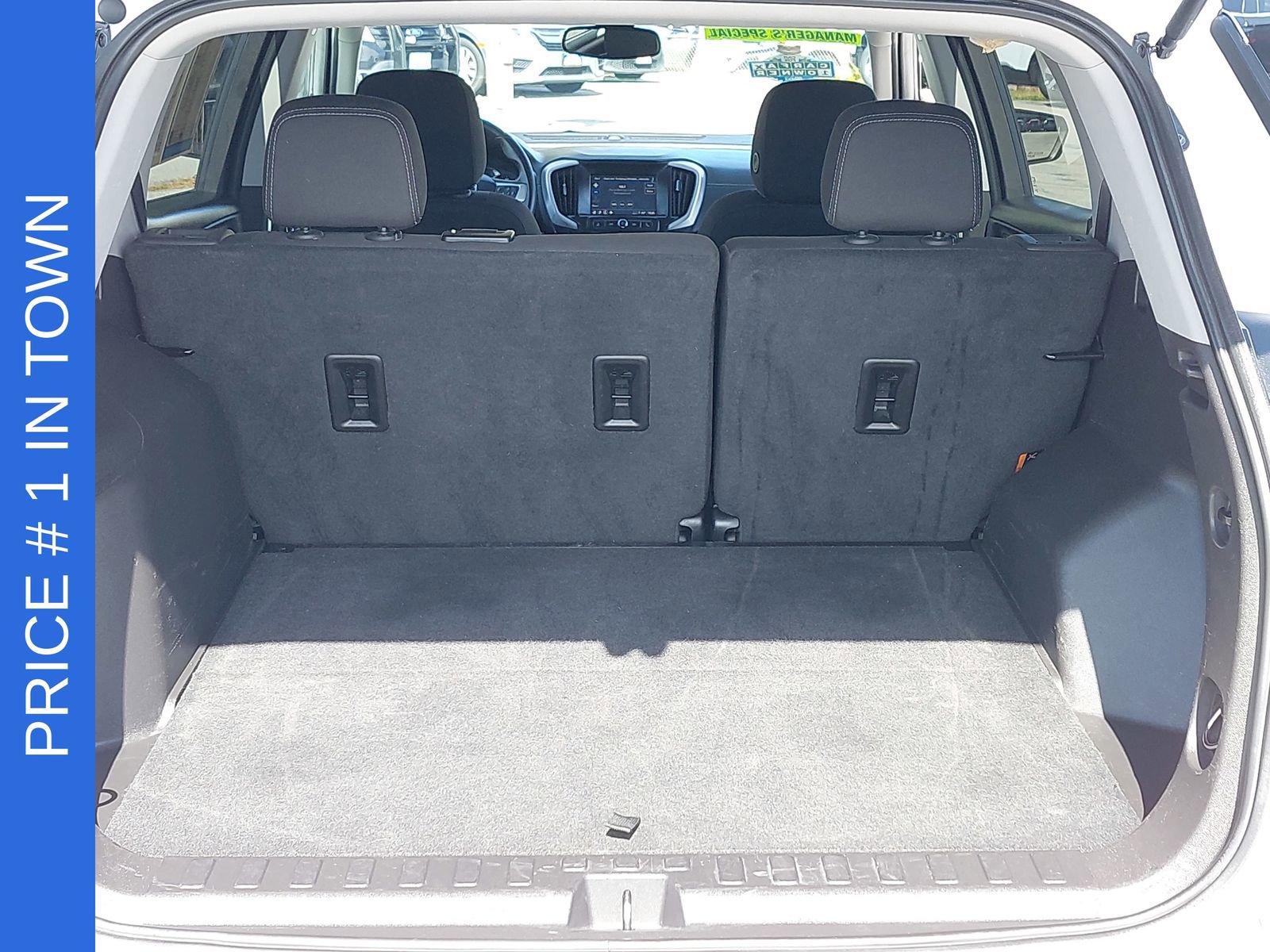 Used 2024 GMC Terrain SLE AWD/4WD image 12