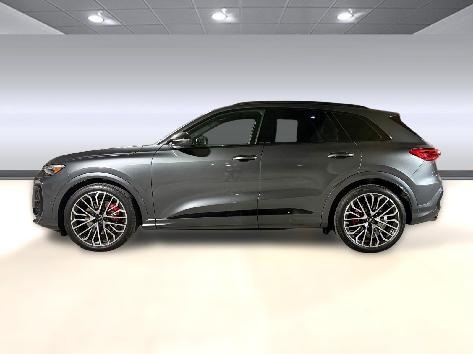 New 2025 Audi SQ5 Premium Plus image 2