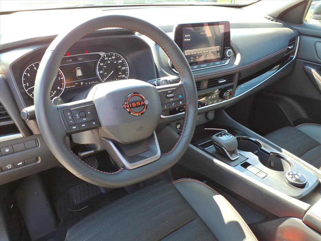 Used 2025 Nissan Rogue SV w/ Rock Creek Premium Package image 11