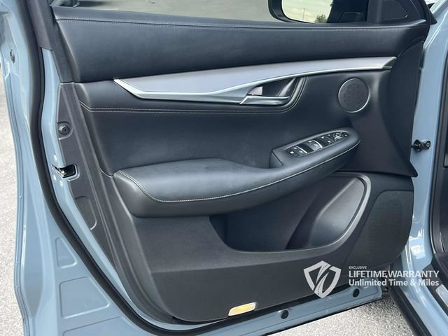 Used 2023 INFINITI QX55 Luxe w/ Cargo Package AWD/4WD image 17