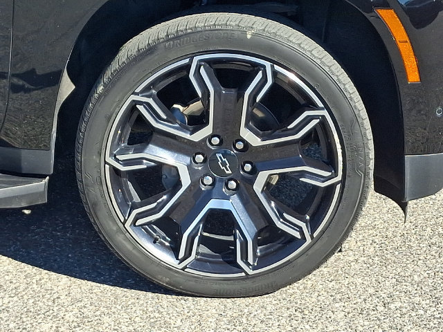 Used 2025 Chevrolet Tahoe RST w/ Advanced Technology Package AWD/4WD image 28