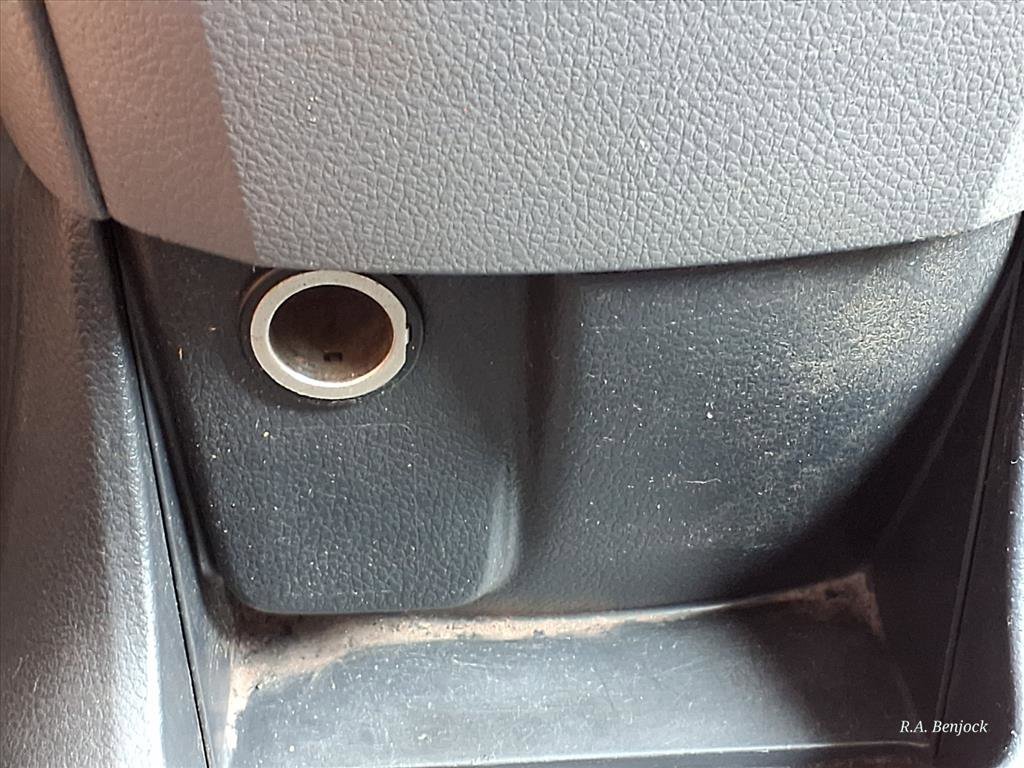 Used 2017 Nissan NV200 S image 15