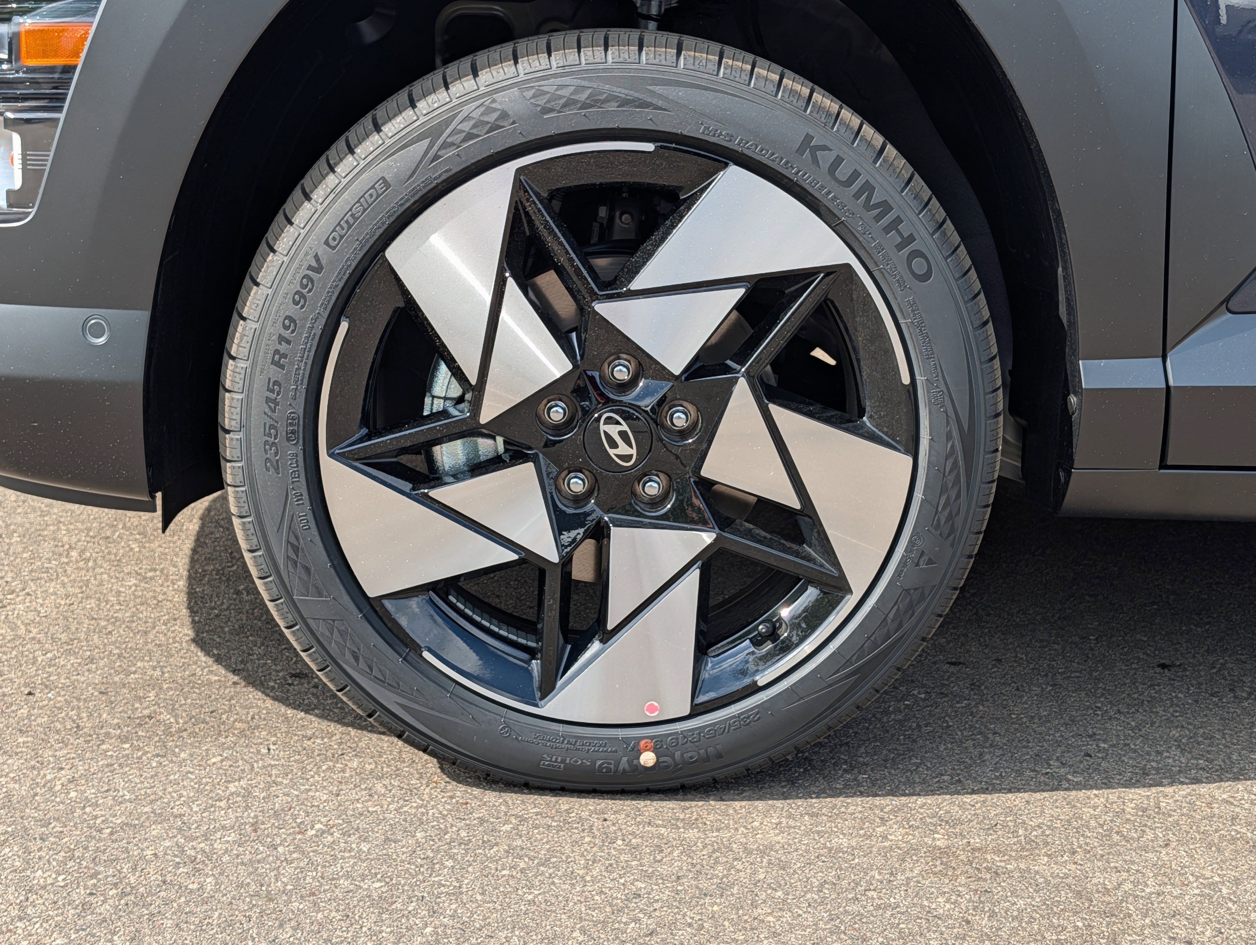 New 2026 Hyundai Kona Limited AWD/4WD image 5