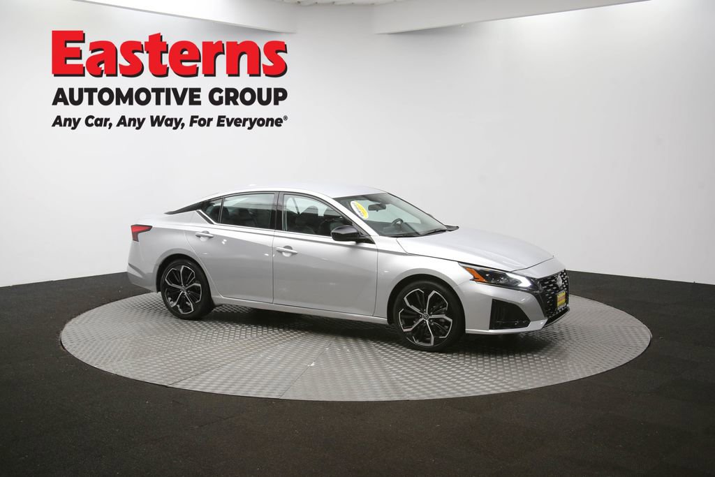 Used 2024 Nissan Altima 2.5 SR image 46