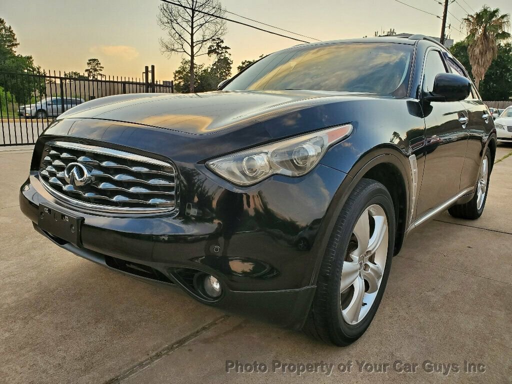 Used 2010 INFINITI FX35 AWD w/ Navigation Pkg image 2