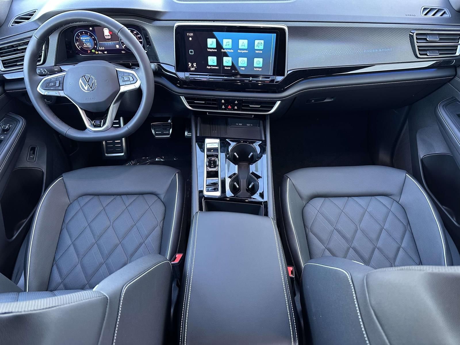 New 2026 Volkswagen Atlas Cross Sport SEL Premium R-Line image 11