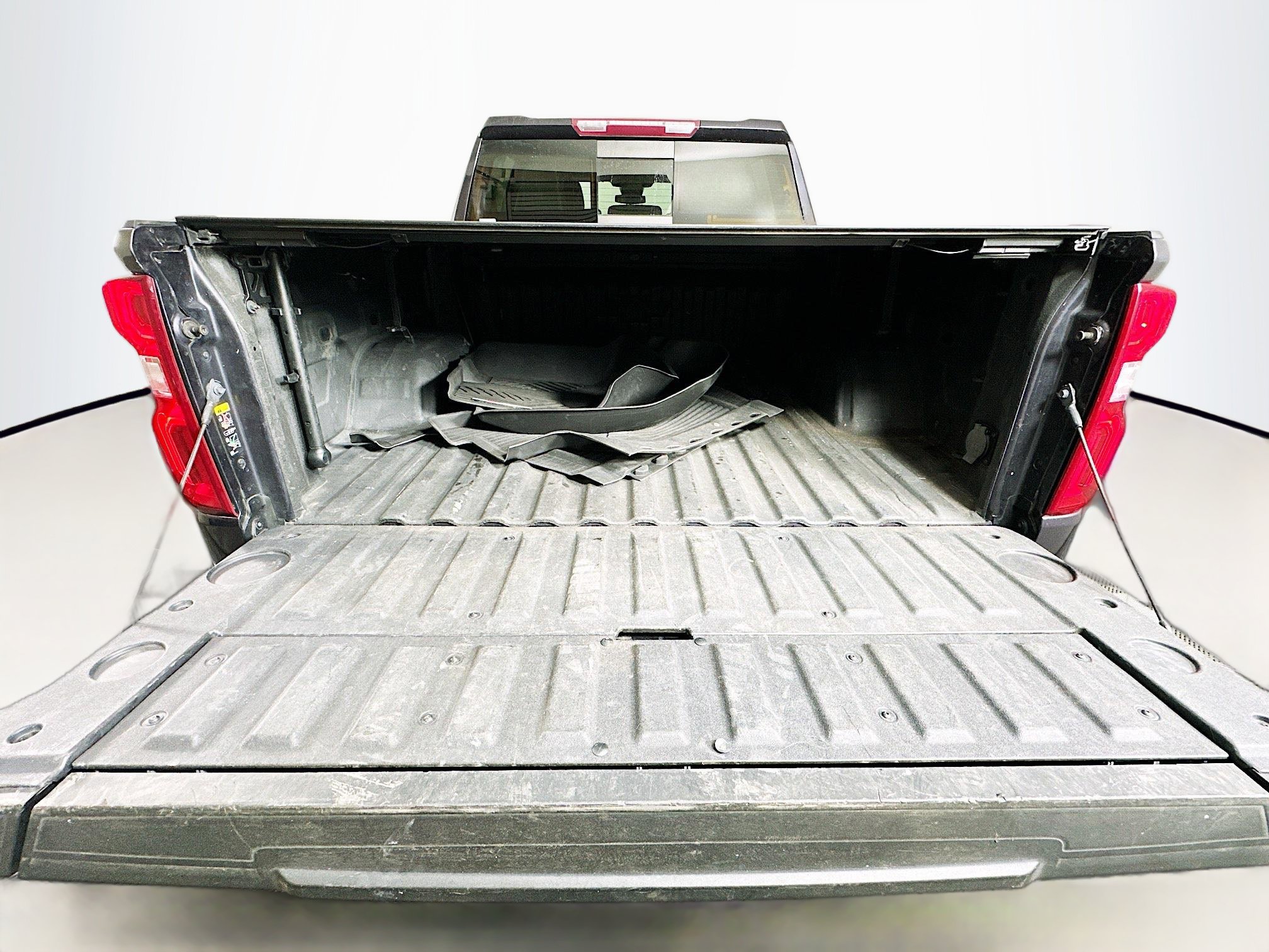 Used 2023 Chevrolet Silverado 1500 RST AWD/4WD image 27