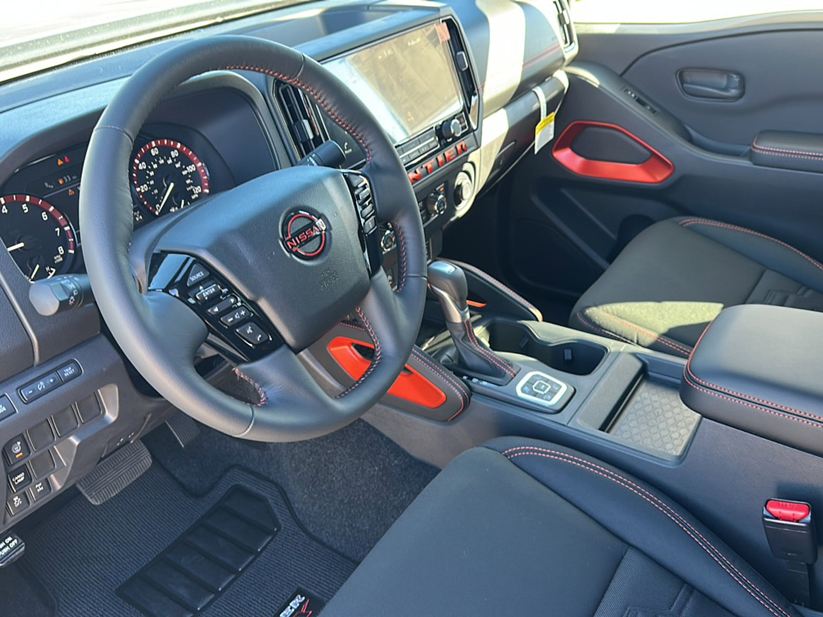 New 2026 Nissan Frontier PRO-4X w/ Tow Package image 9