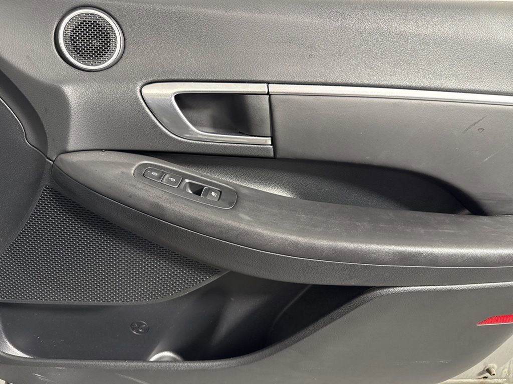 Used 2023 Hyundai Sonata SEL image 21