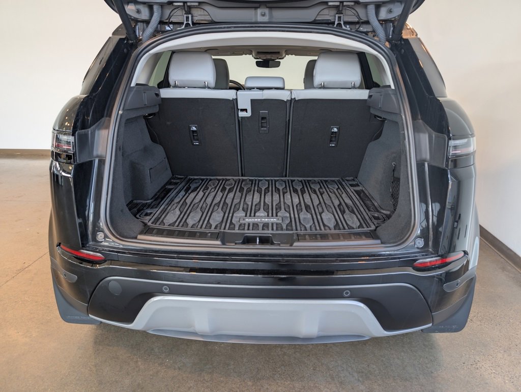 Used 2025 Land Rover Range Rover Evoque S image 5