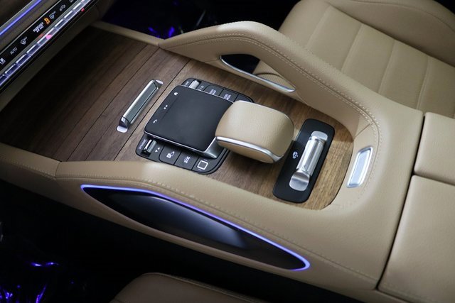 Certified 2025 Mercedes-Benz GLS 580 4MATIC image 29