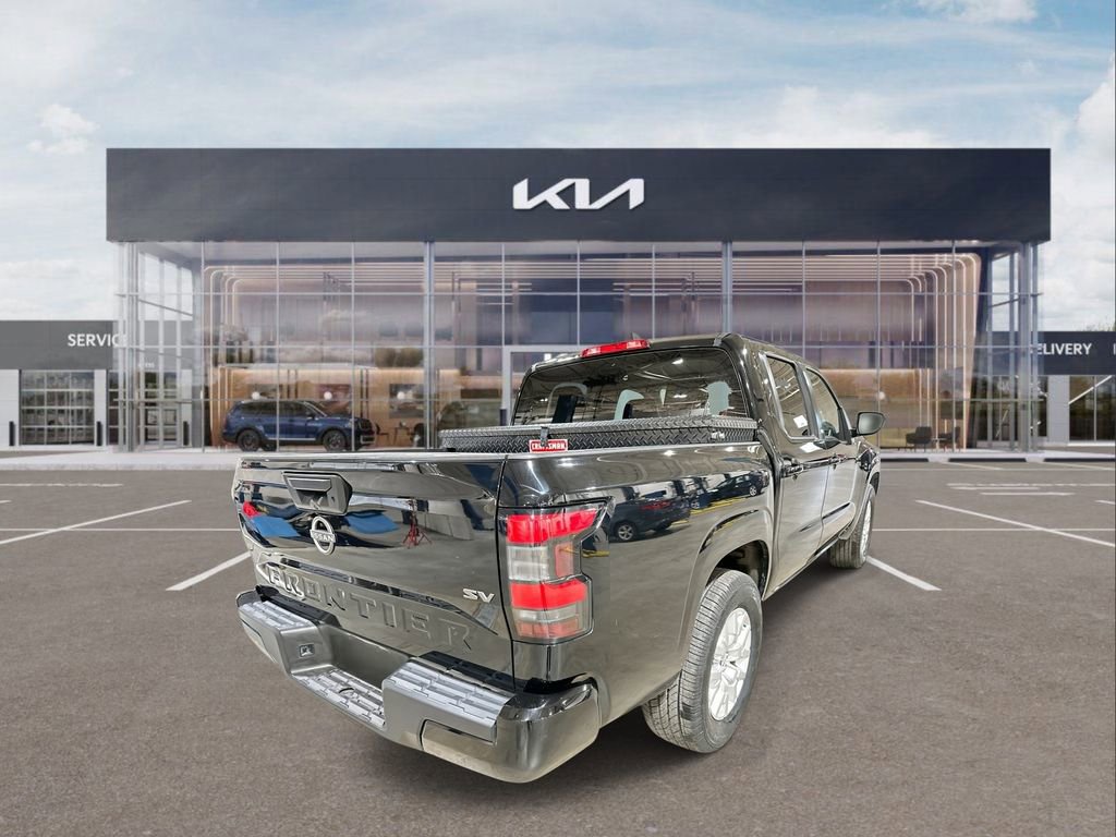 Used 2023 Nissan Frontier SV image 8