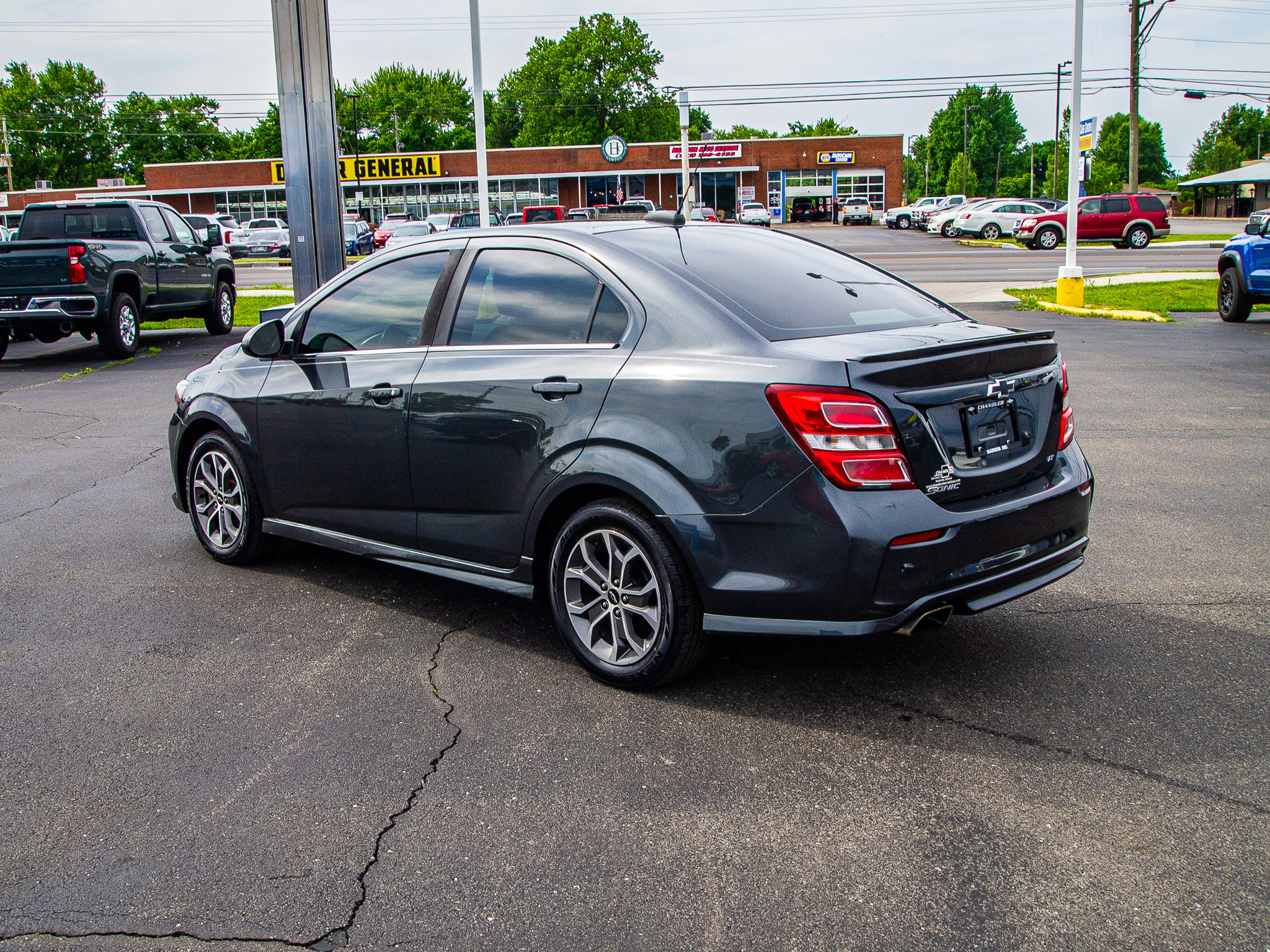 Used 2018 Chevrolet Sonic LT w/ RS Package FWD image 5