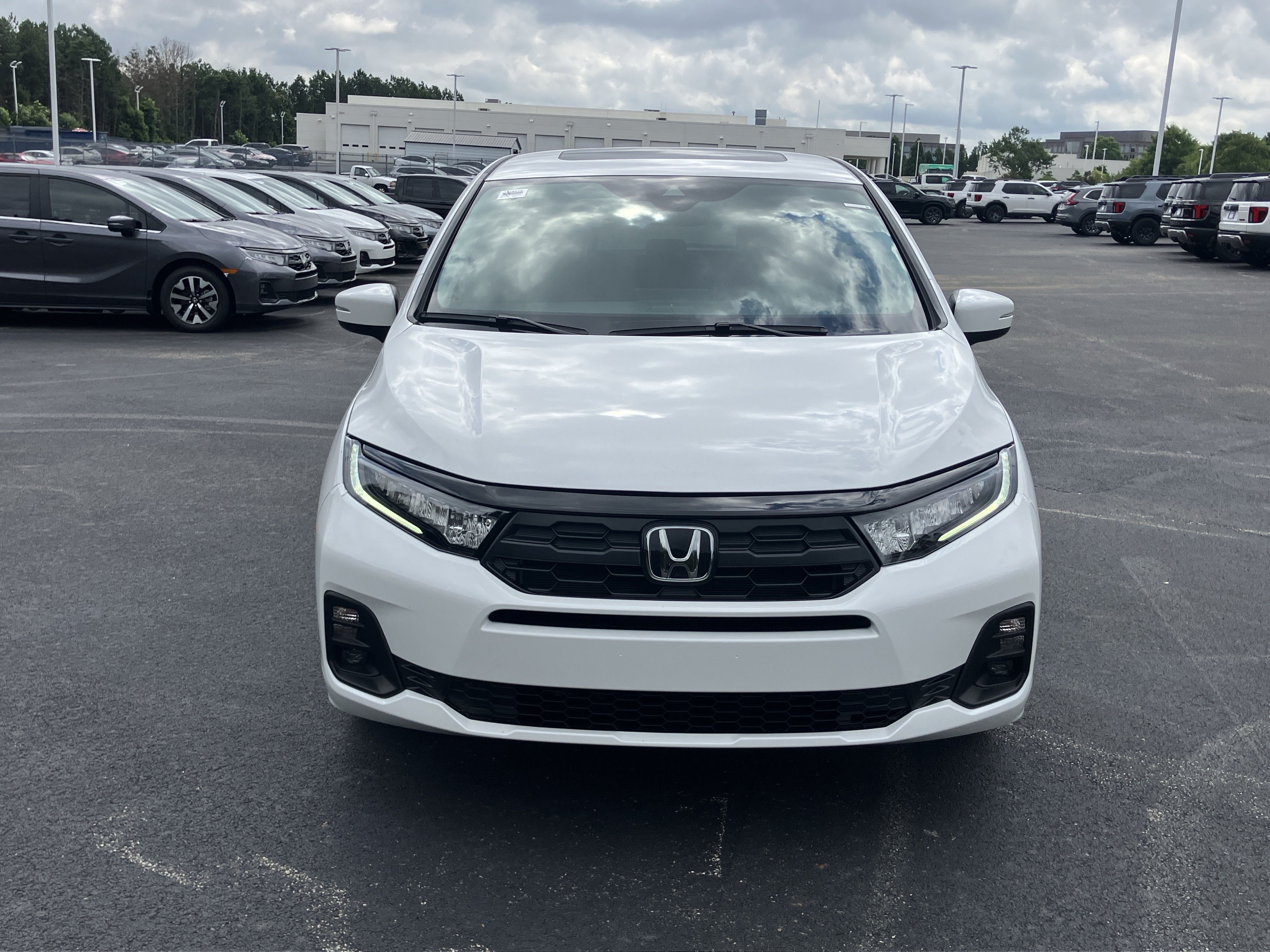 New 2026 Honda Odyssey EX-L image 3