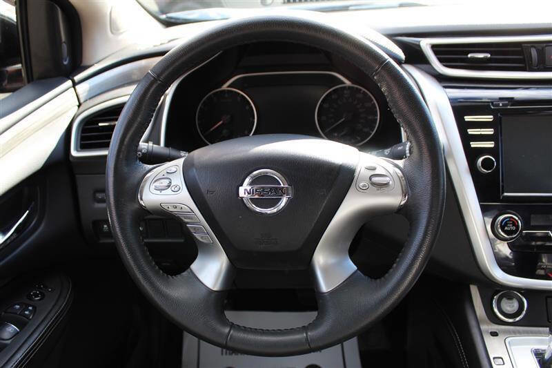 Used 2015 Nissan Murano SL w/ Cargo Package image 16