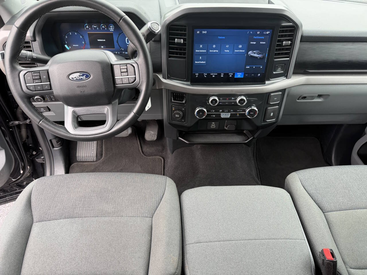 Used 2025 Ford F150 XLT AWD/4WD image 10