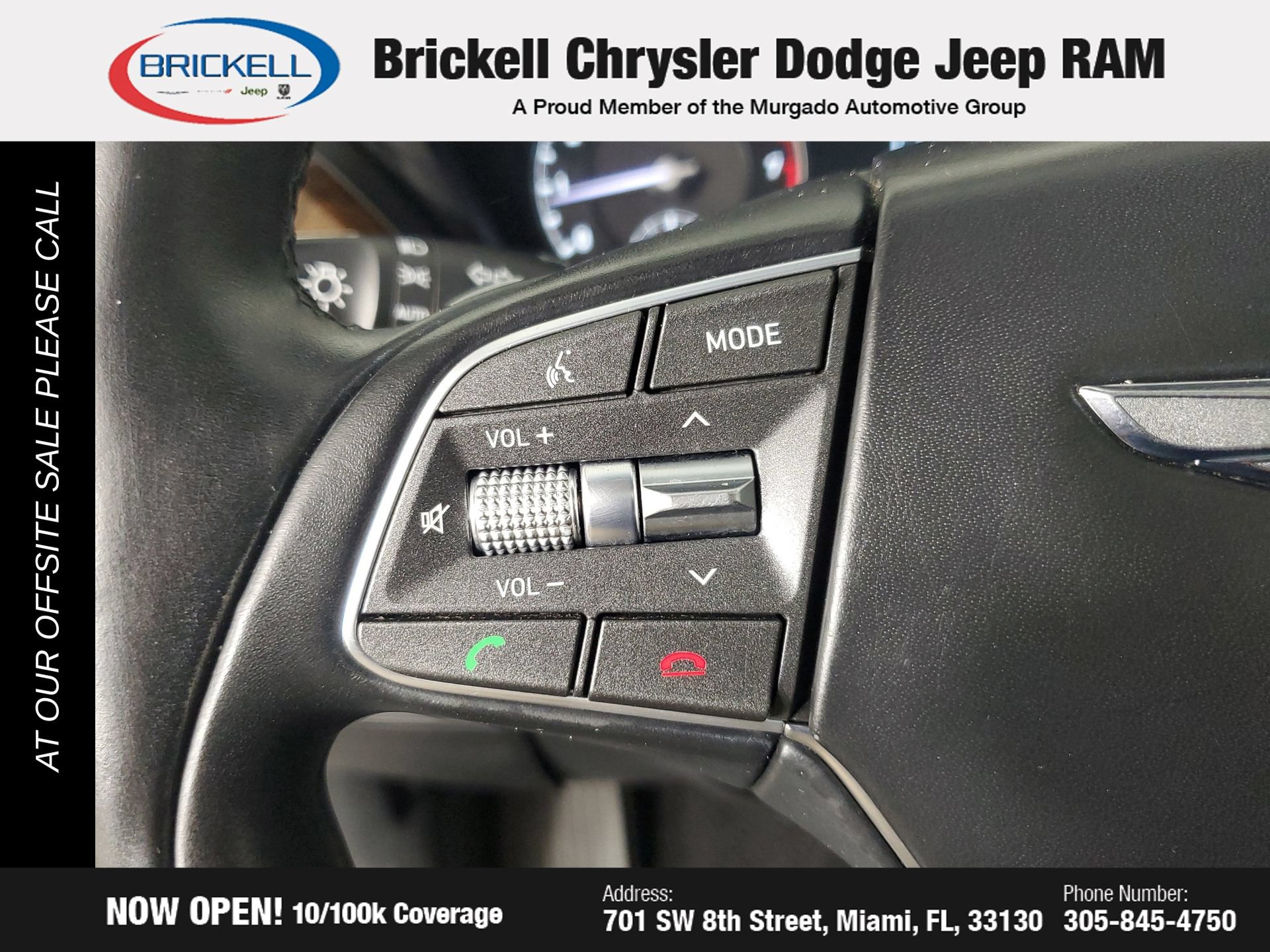 Used 2017 Genesis G90 3.3T Premium RWD image 36