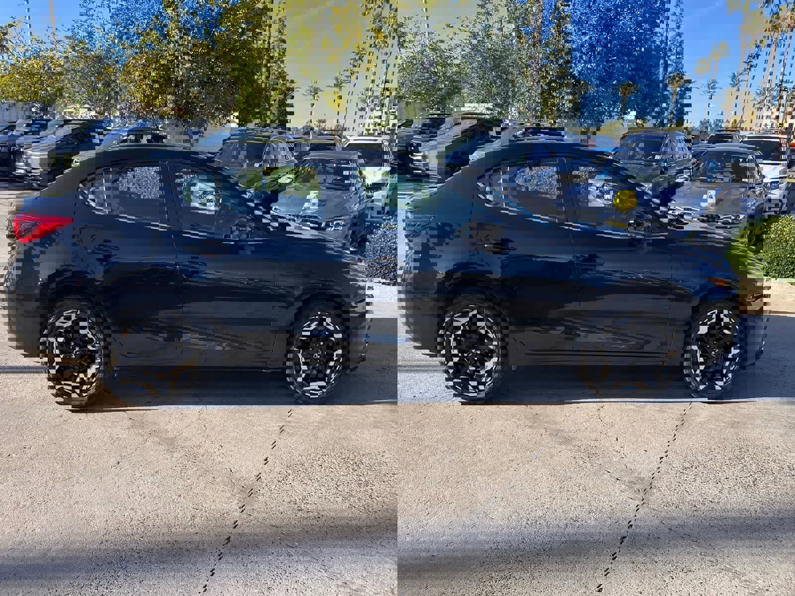 Used 2018 MAZDA MAZDA3 Grand Touring w/ Premium Equipment Package image 6