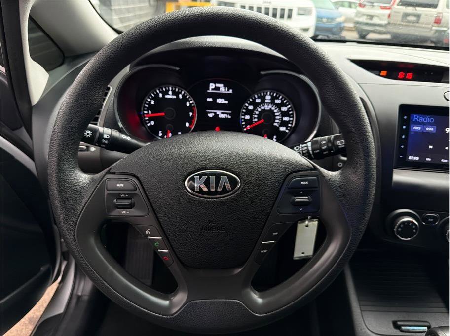 Used 2017 Kia Forte LX FWD image 14