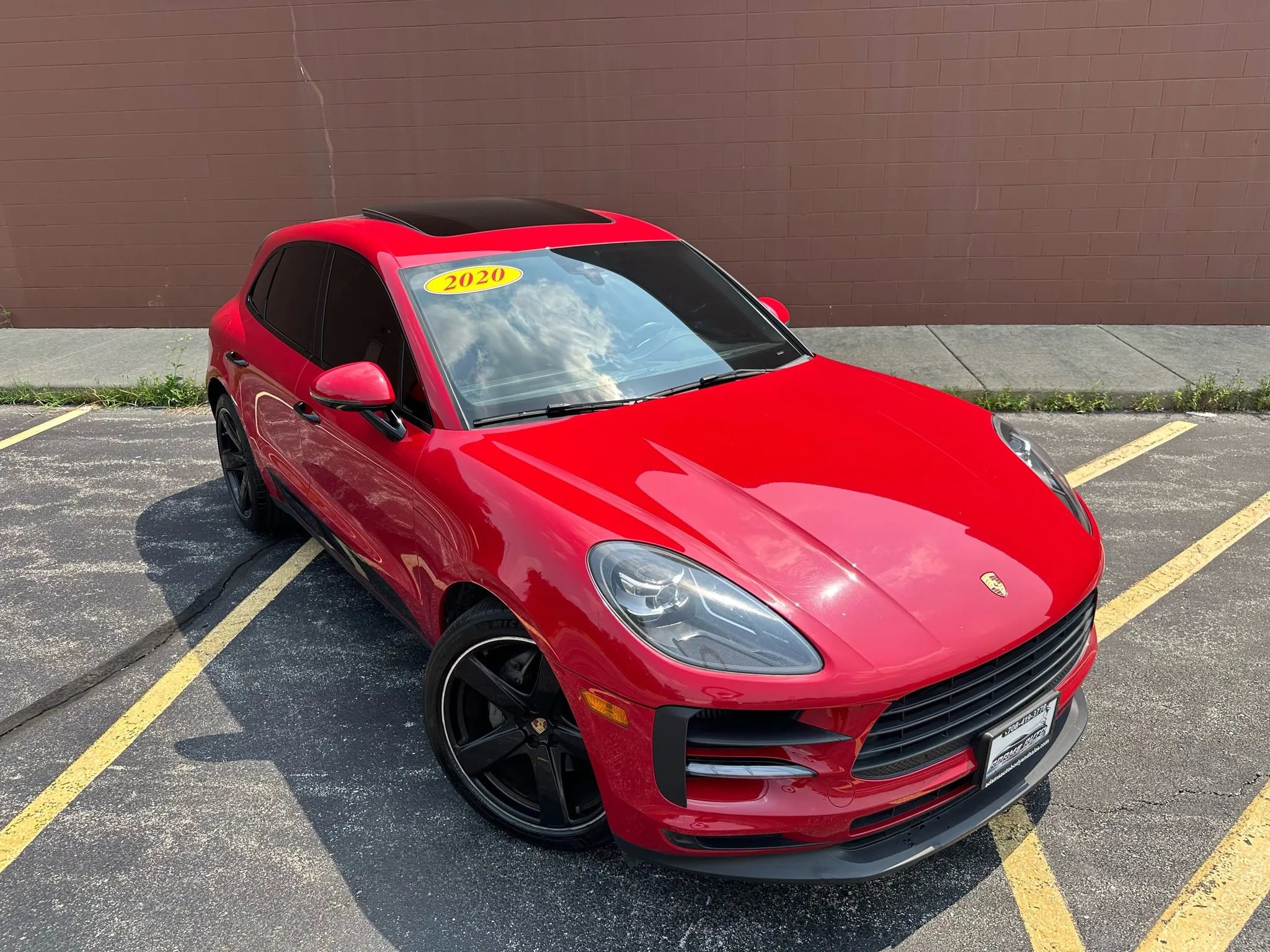 Used 2020 Porsche Macan S image 6