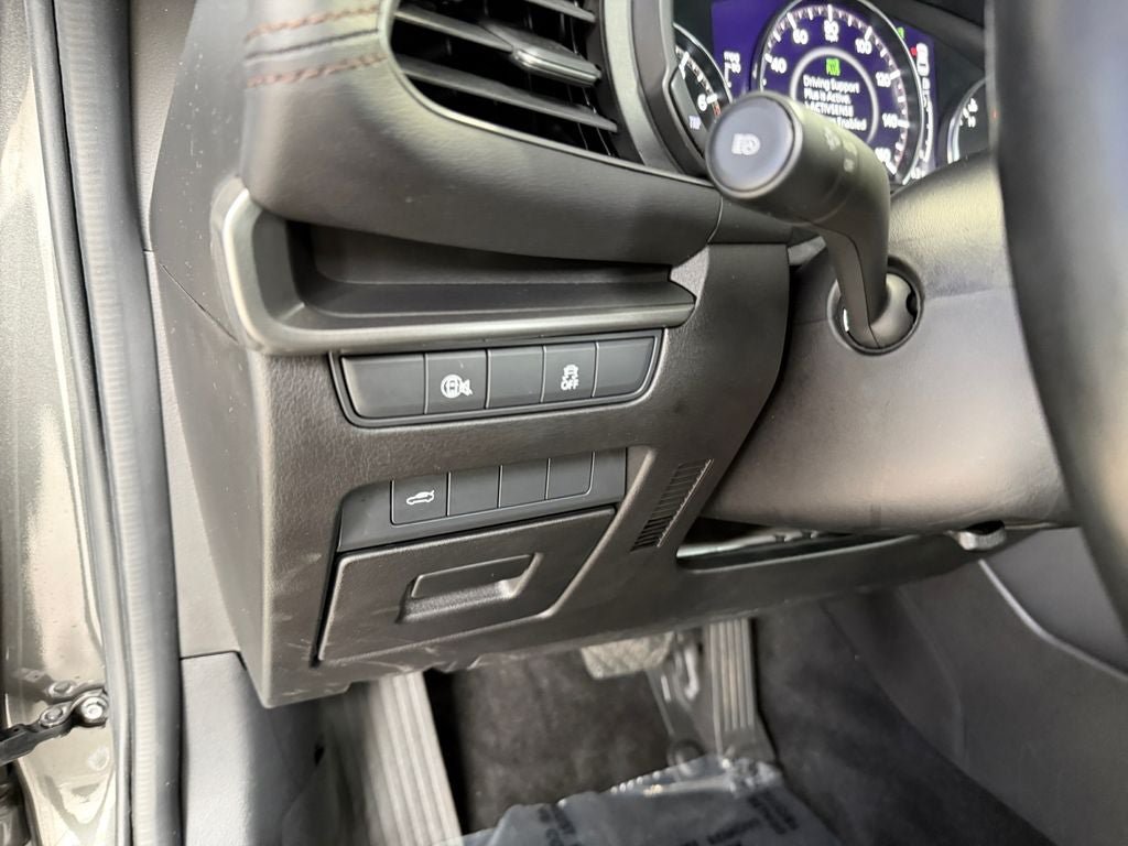 Used 2024 MAZDA MAZDA3 s FWD image 19
