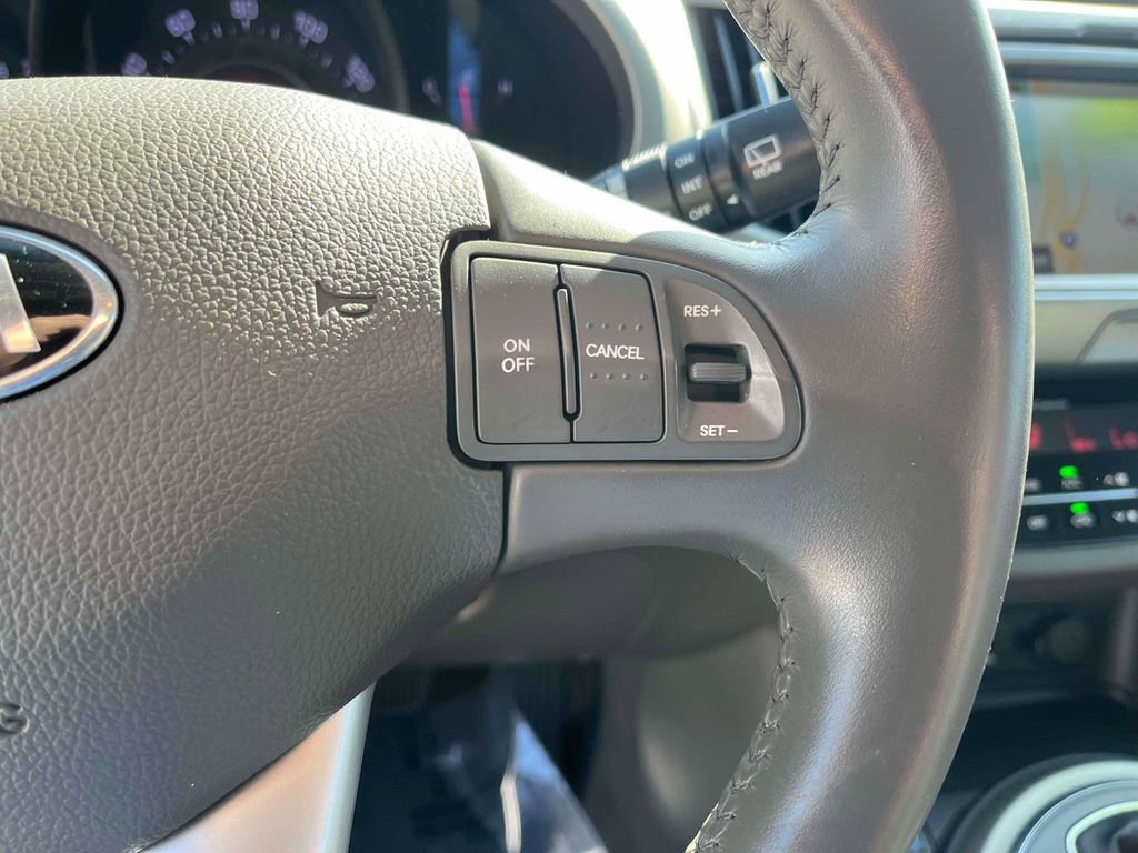 Used 2013 Kia Sportage EX w/ EX Premium Pkg image 22