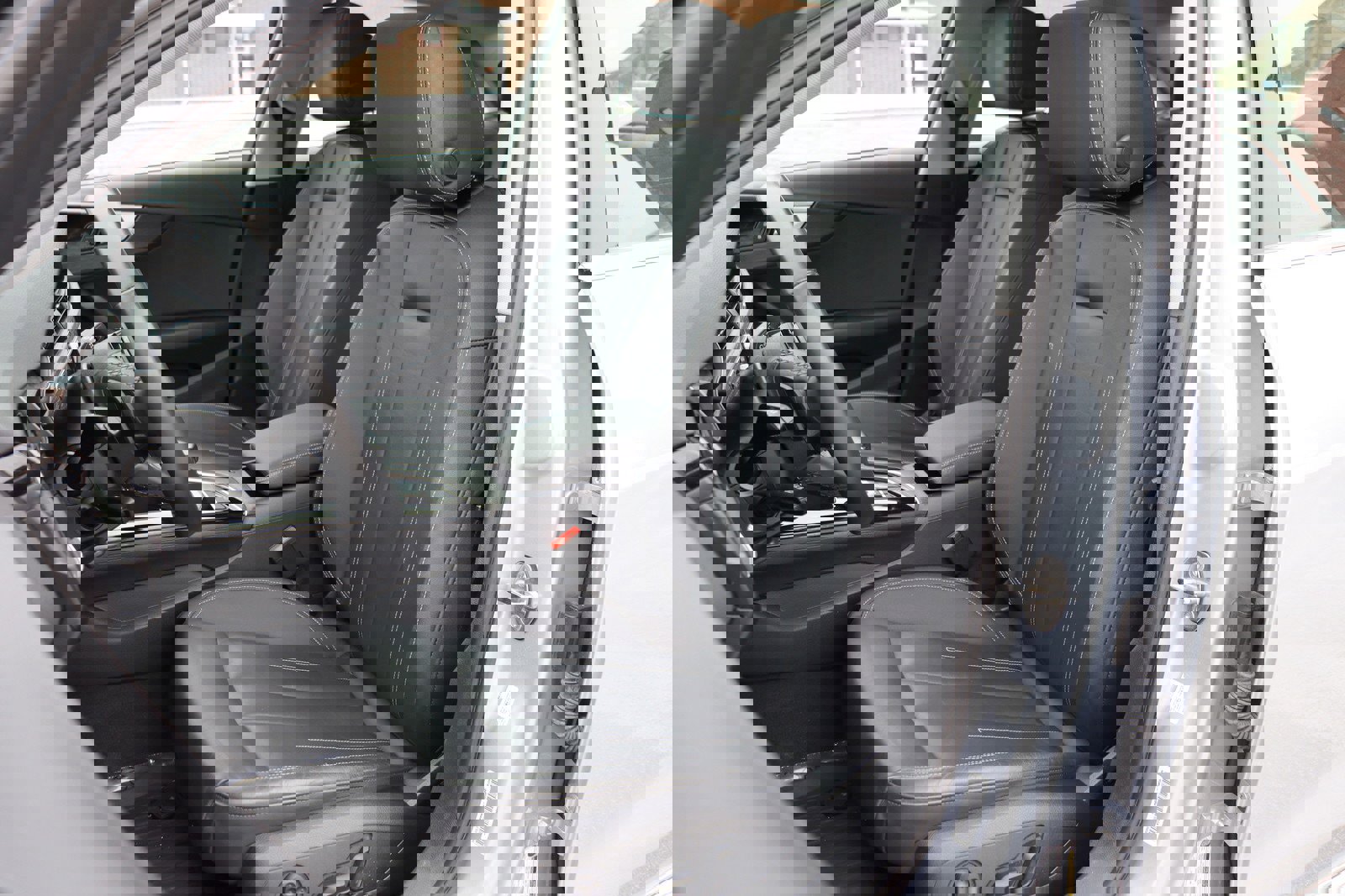 Used 2021 Audi A4 2.0T Premium w/ Convenience Package image 12