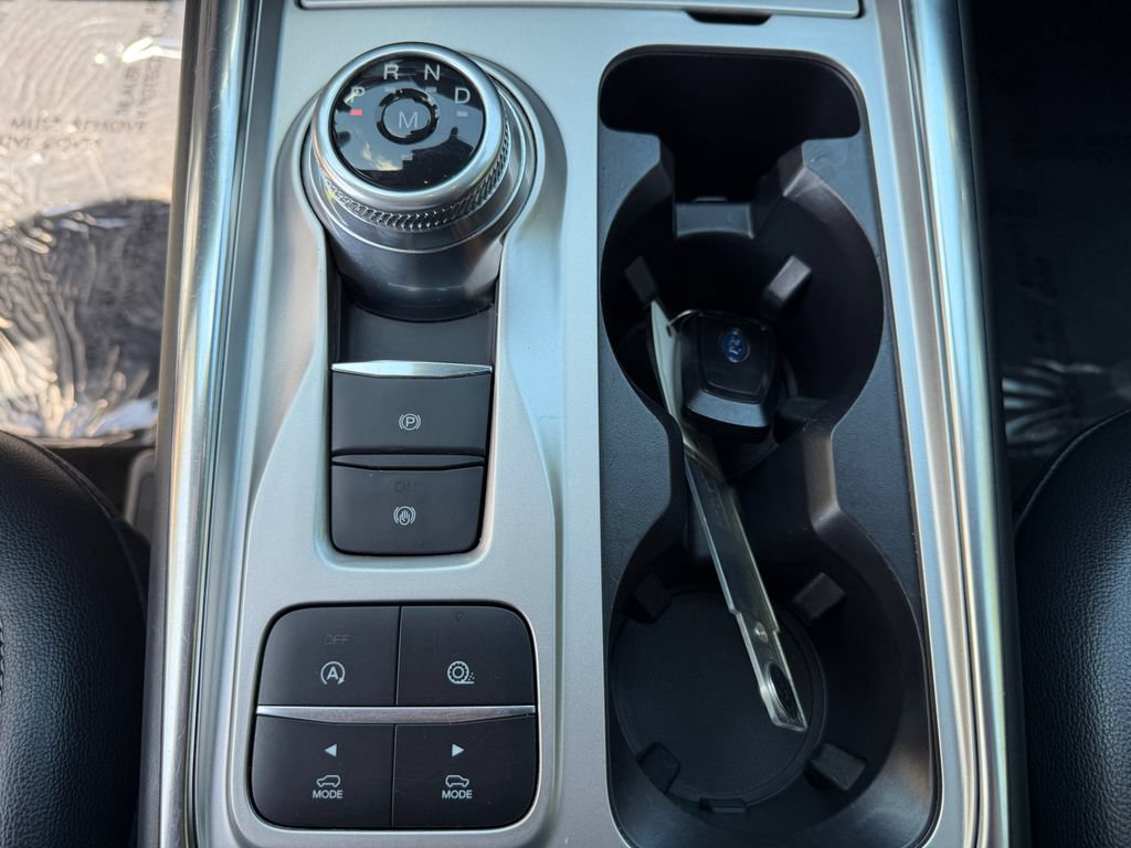 Used 2020 Ford Explorer XLT w/ Equipment Group 202A RWD image 28