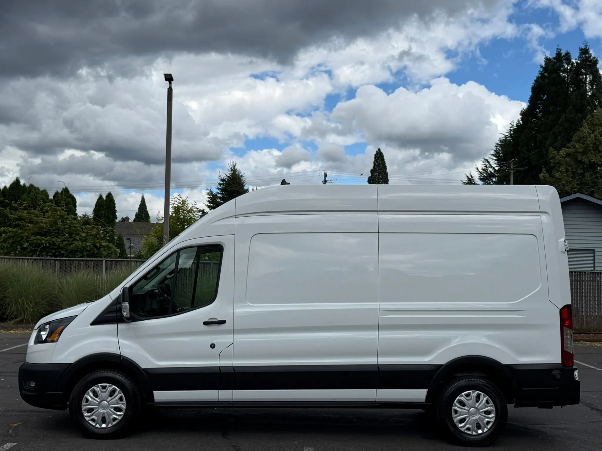 Used 2020 Ford Transit 350 148 High Roof RWD image 2