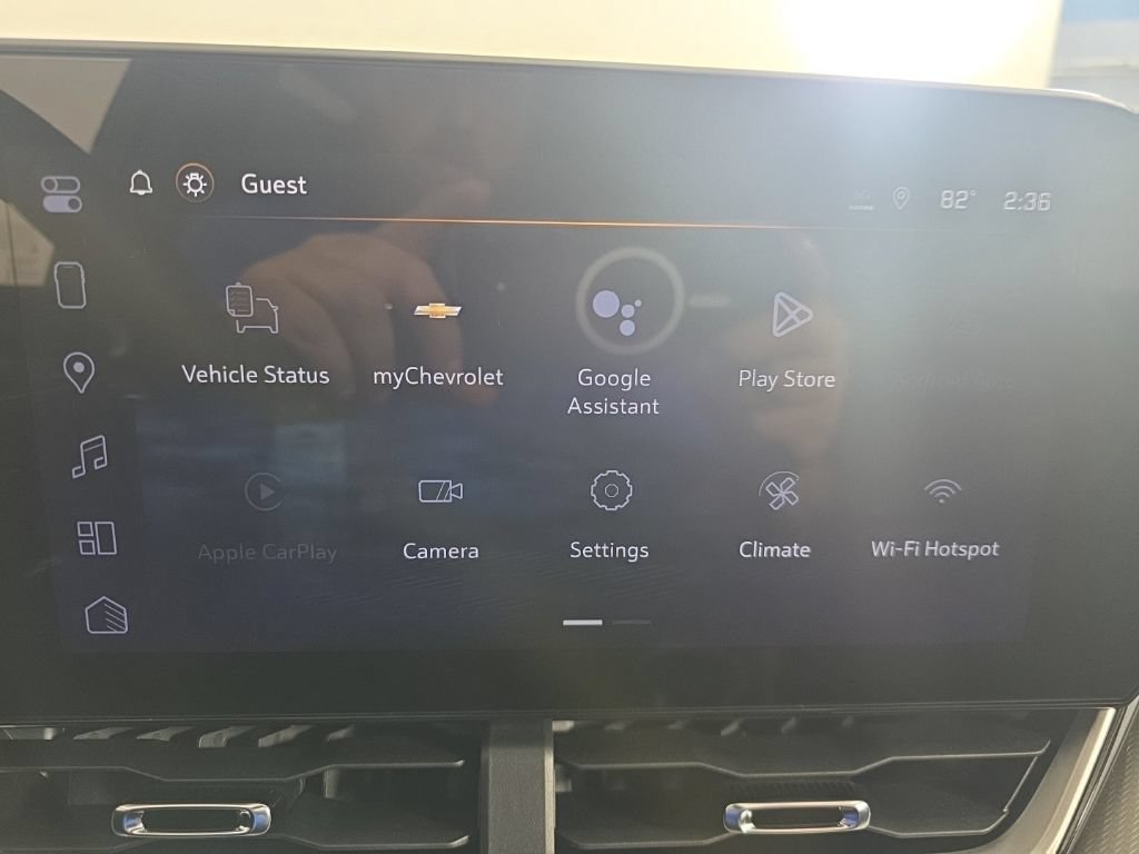 New 2026 Chevrolet Equinox LT w/ Convenience Package II FWD image 23